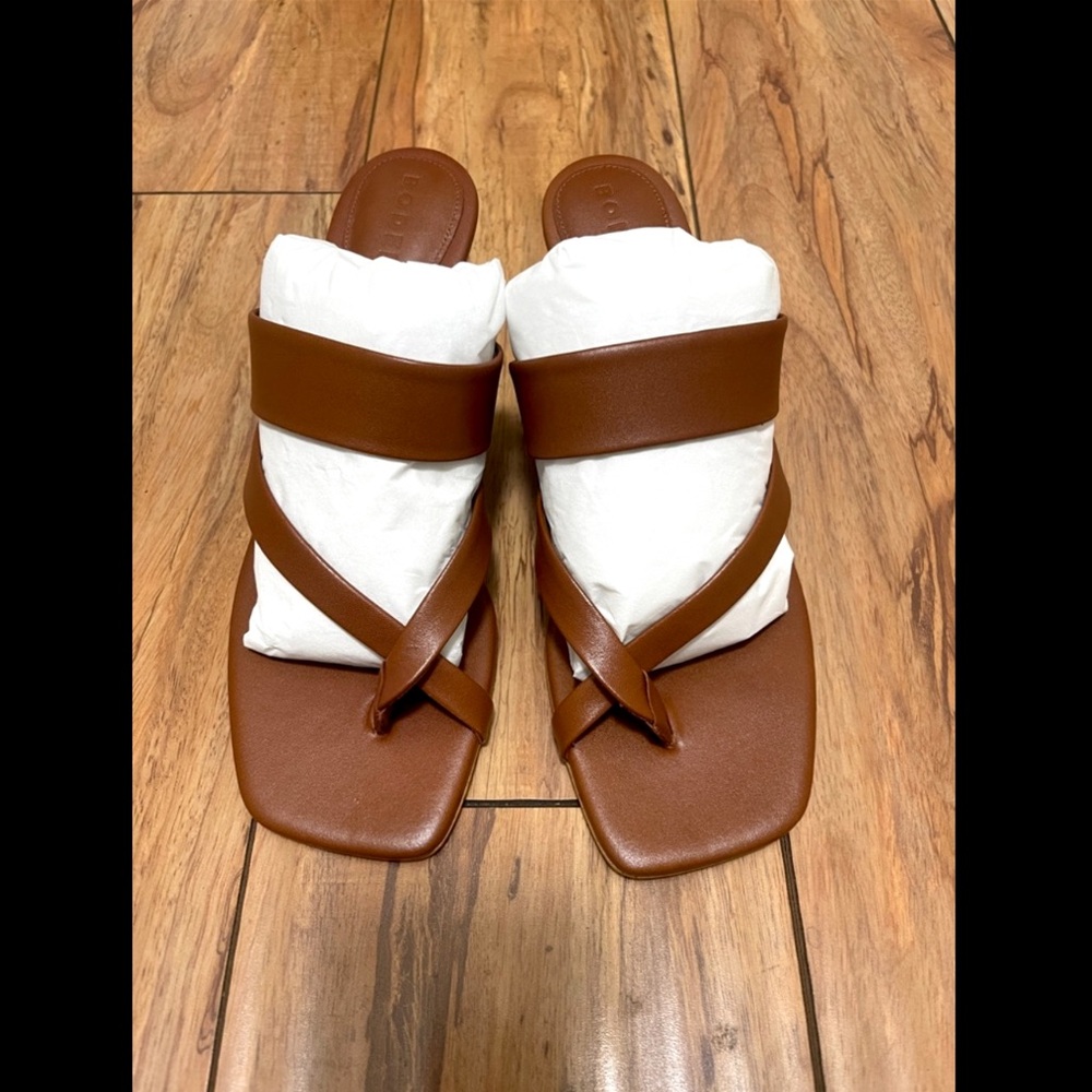 NIB Boden Toe Post Kitten Heel Sandal in Tan - Picture 8 of 13
